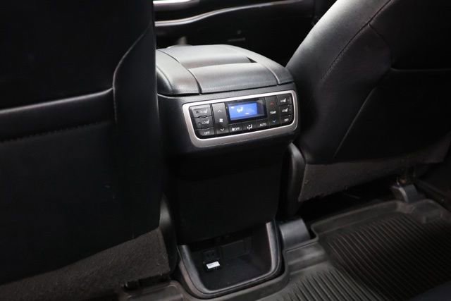 Used 2019 Toyota Highlander Limited Platinum AWD/4WD image 26