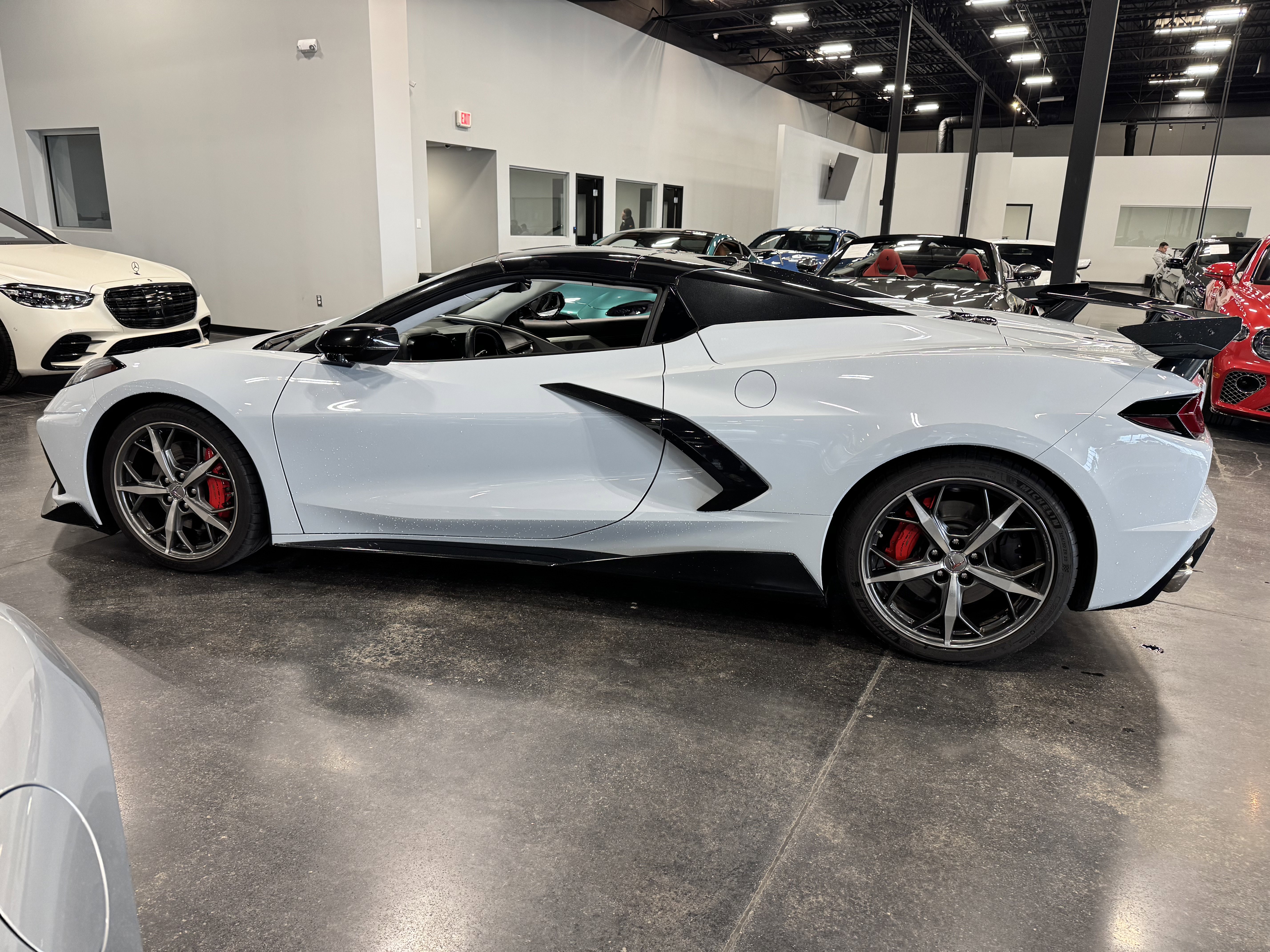 Used 2022 Chevrolet Corvette Stingray Premium Conv w/ Z51 Performance Package image 22