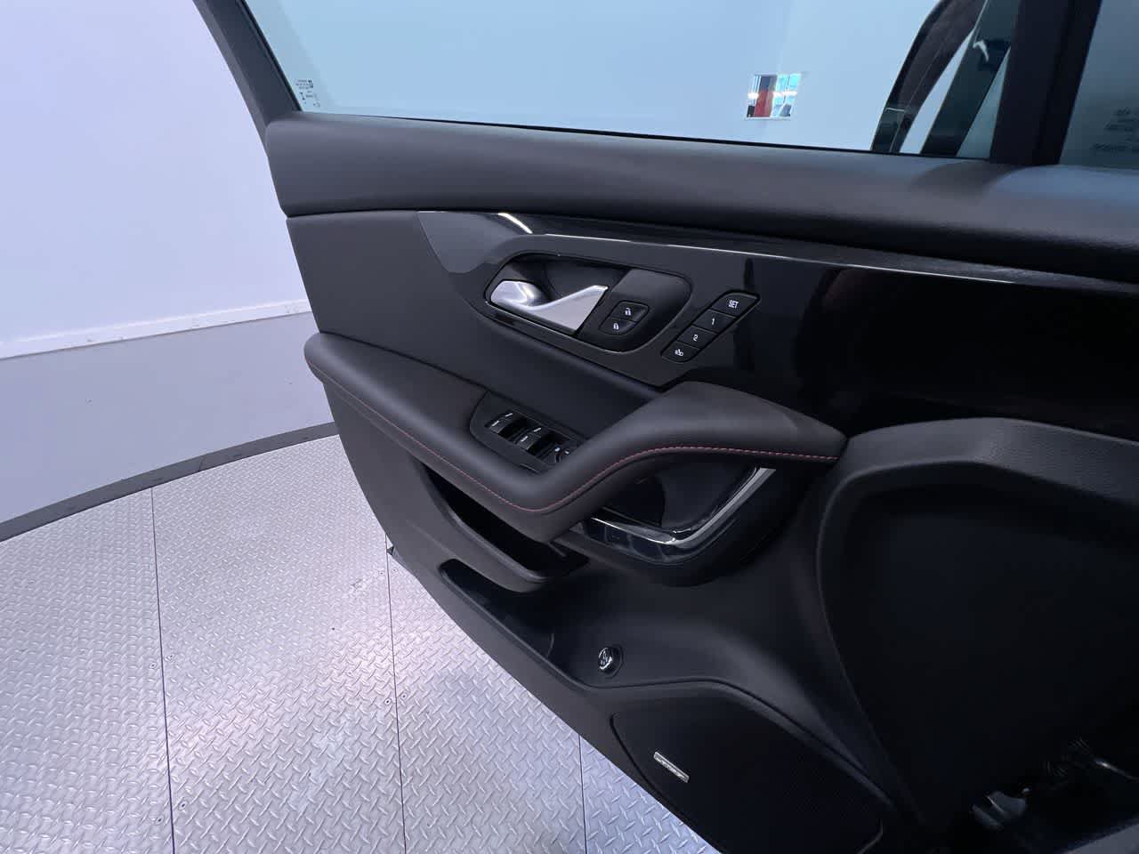 Used 2023 Chevrolet Blazer RS w/ Driver Confidence II Package FWD image 32