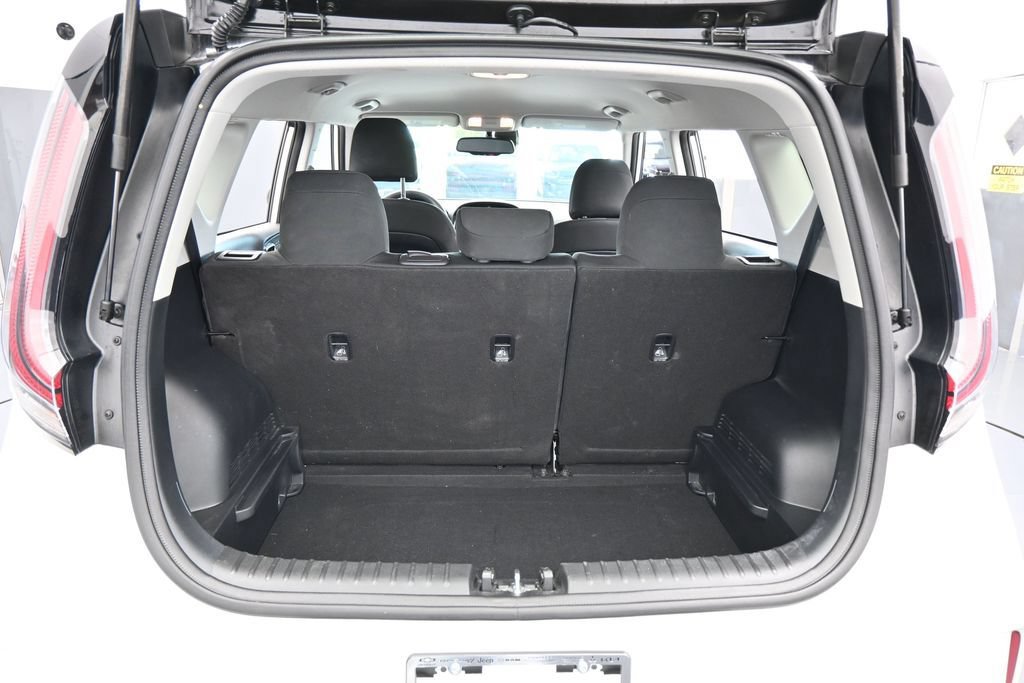 Used 2024 Kia Soul S FWD image 33