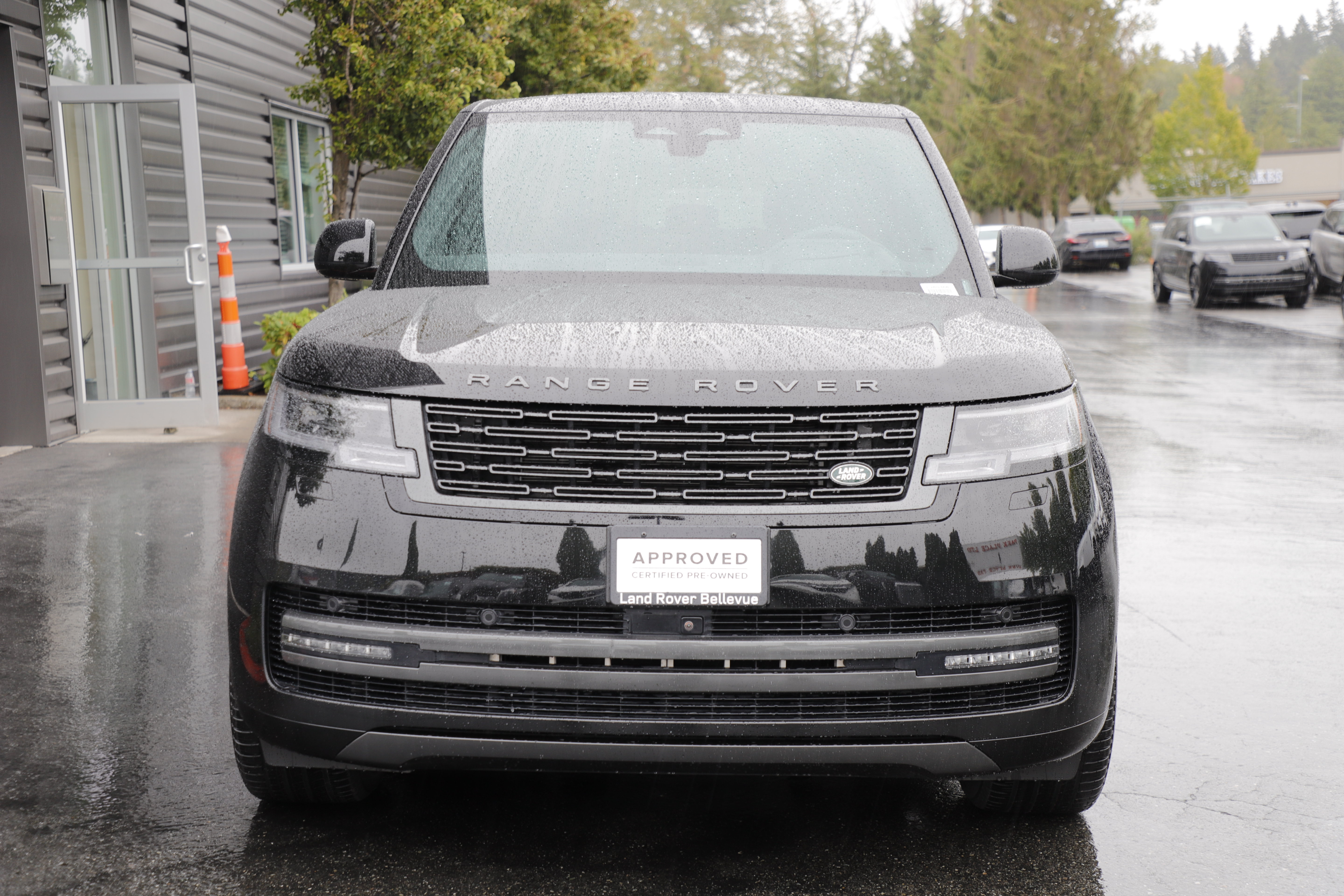 Certified 2024 Land Rover Range Rover SE AWD/4WD image 4