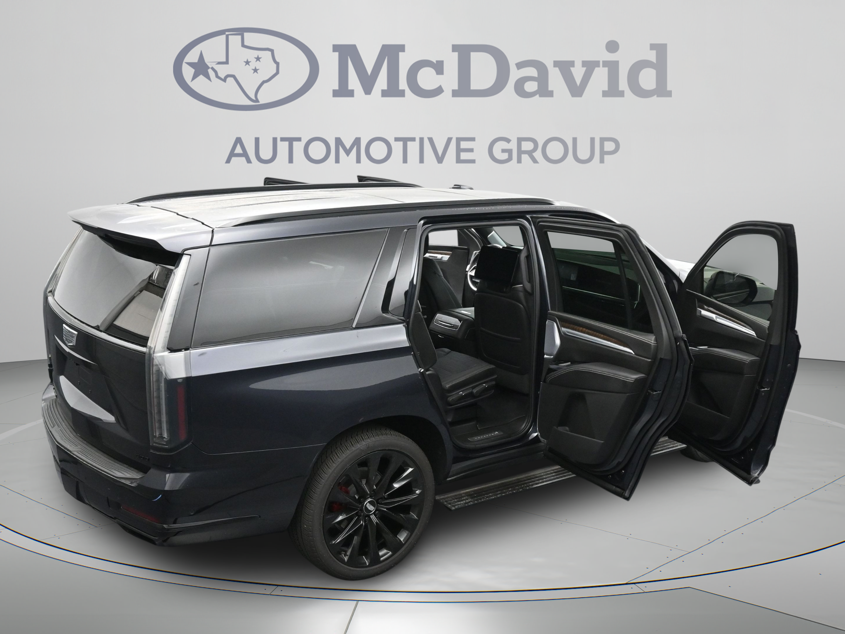 Used 2026 Cadillac Escalade Platinum Sport w/ LPO, ONYX Package AWD/4WD image 45