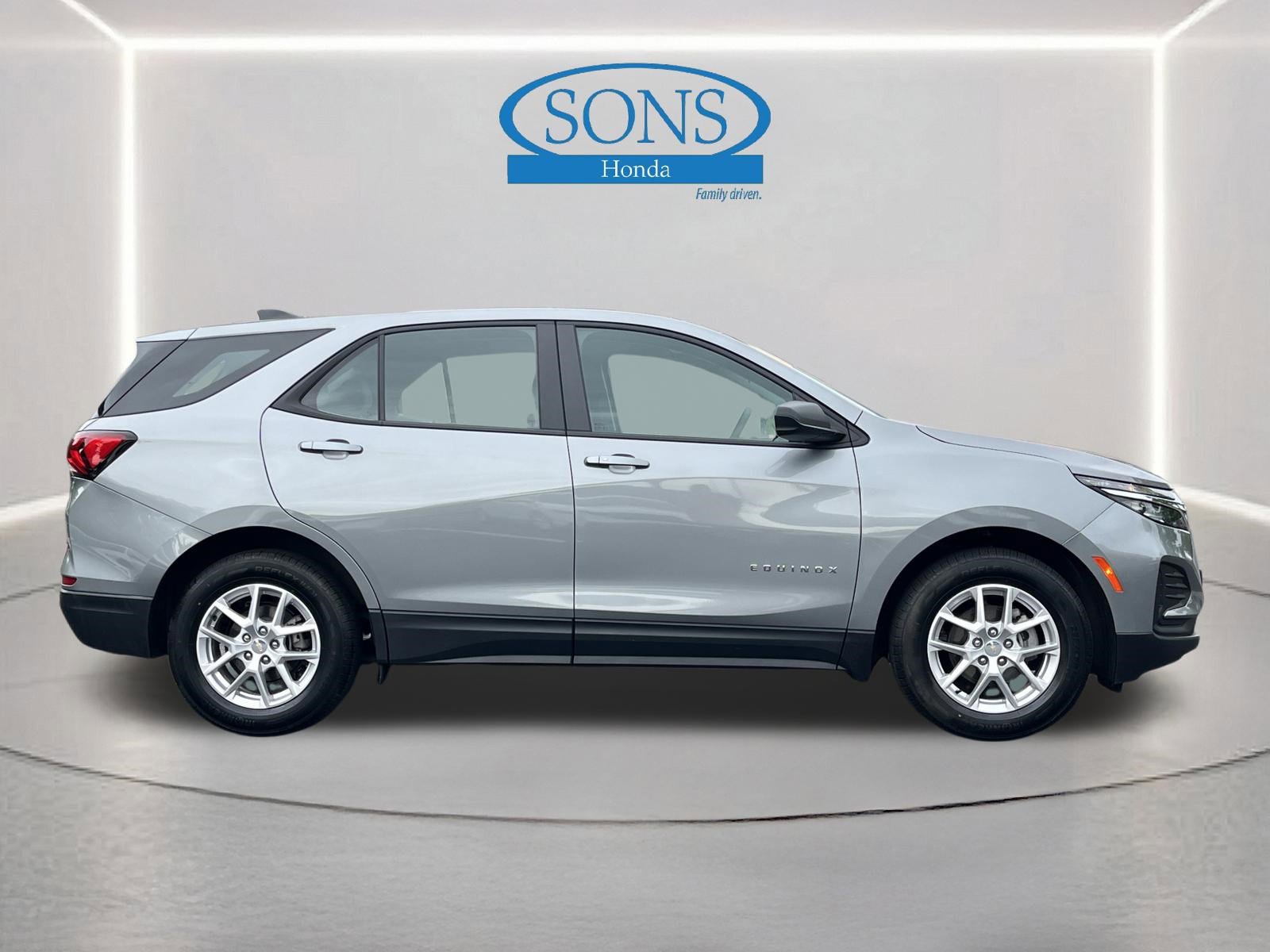 Used 2024 Chevrolet Equinox LS w/ LPO, Floor Liner Package FWD image 24