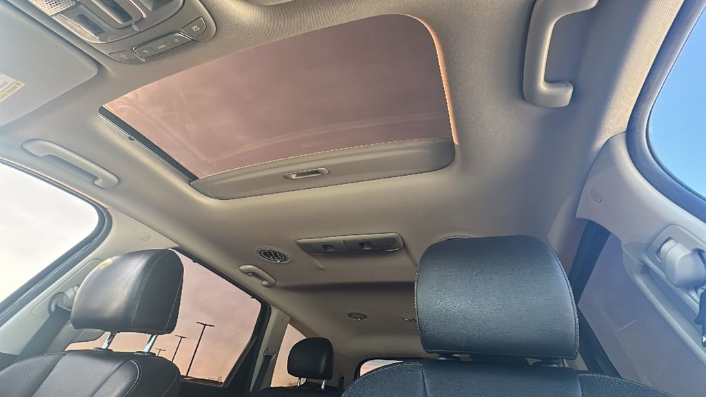 Used 2021 Kia Telluride EX w/ EX Premium Package image 5