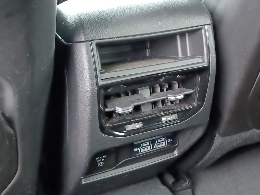 Used 2023 Jeep Grand Cherokee Altitude AWD/4WD image 32