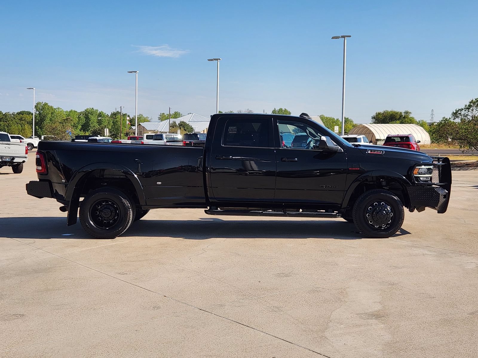Used 2022 RAM 3500 Laramie AWD/4WD image 7