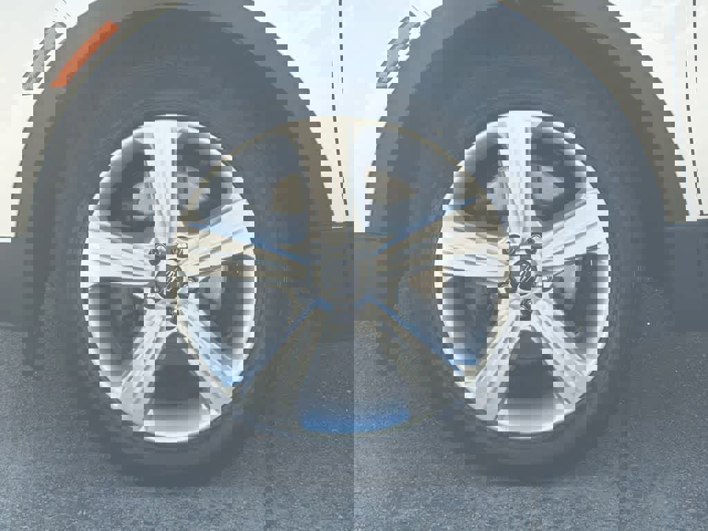 Used 2017 Lincoln MKC Premiere image 9