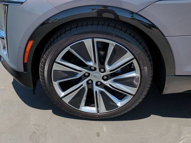 Certified 2024 Cadillac Lyriq Luxury RWD image 33