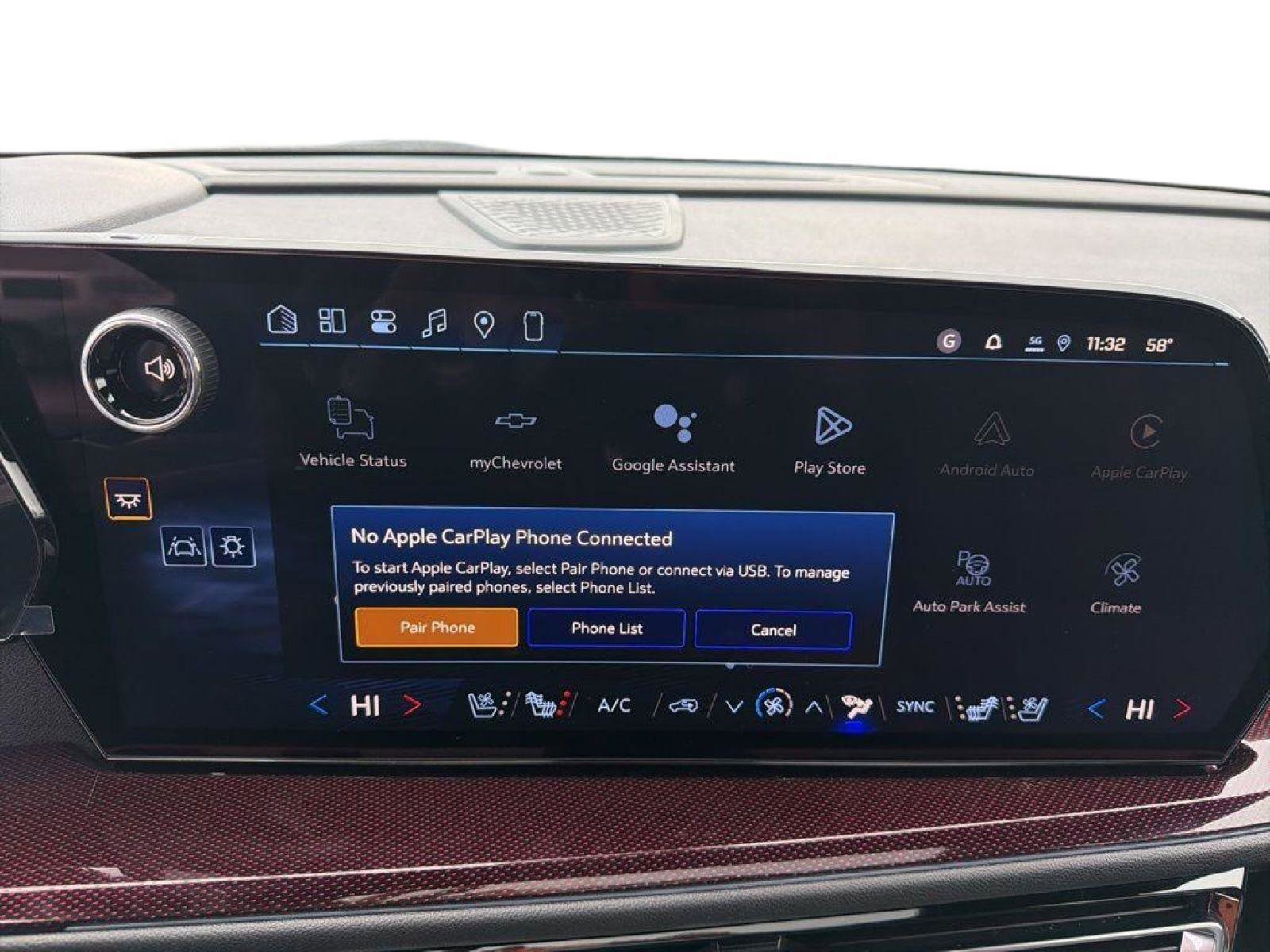 New 2026 Chevrolet Traverse RS w/ LPO, Floor Liner Package image 14