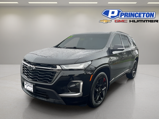 Used 2023 Chevrolet Traverse Premier w/ Redline Edition AWD/4WD image 3