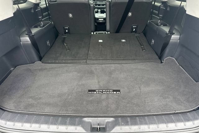 Certified 2025 Toyota Grand Highlander AWD image 20