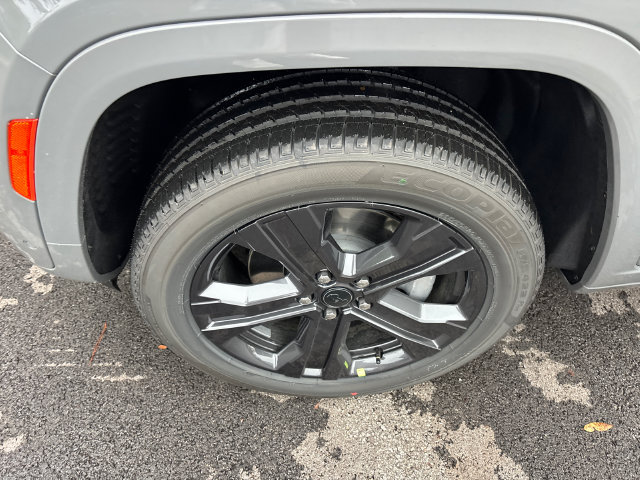 New 2027 Jeep Grand Cherokee L Limited AWD/4WD image 35