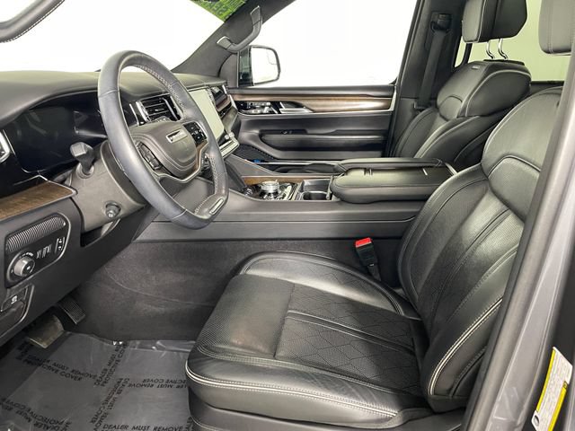 Certified 2022 Jeep Grand Wagoneer Series II w/ Convenience Group III AWD/4WD image 2