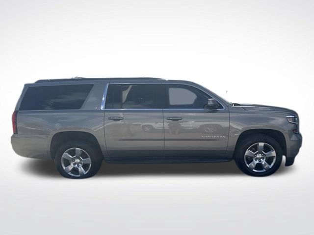 Used 2017 Chevrolet Suburban LT w/ Luxury Package RWD image 3