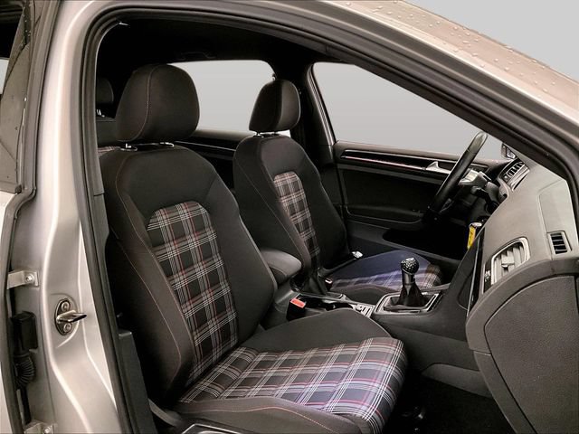 Used 2015 Volkswagen GTI S FWD image 8