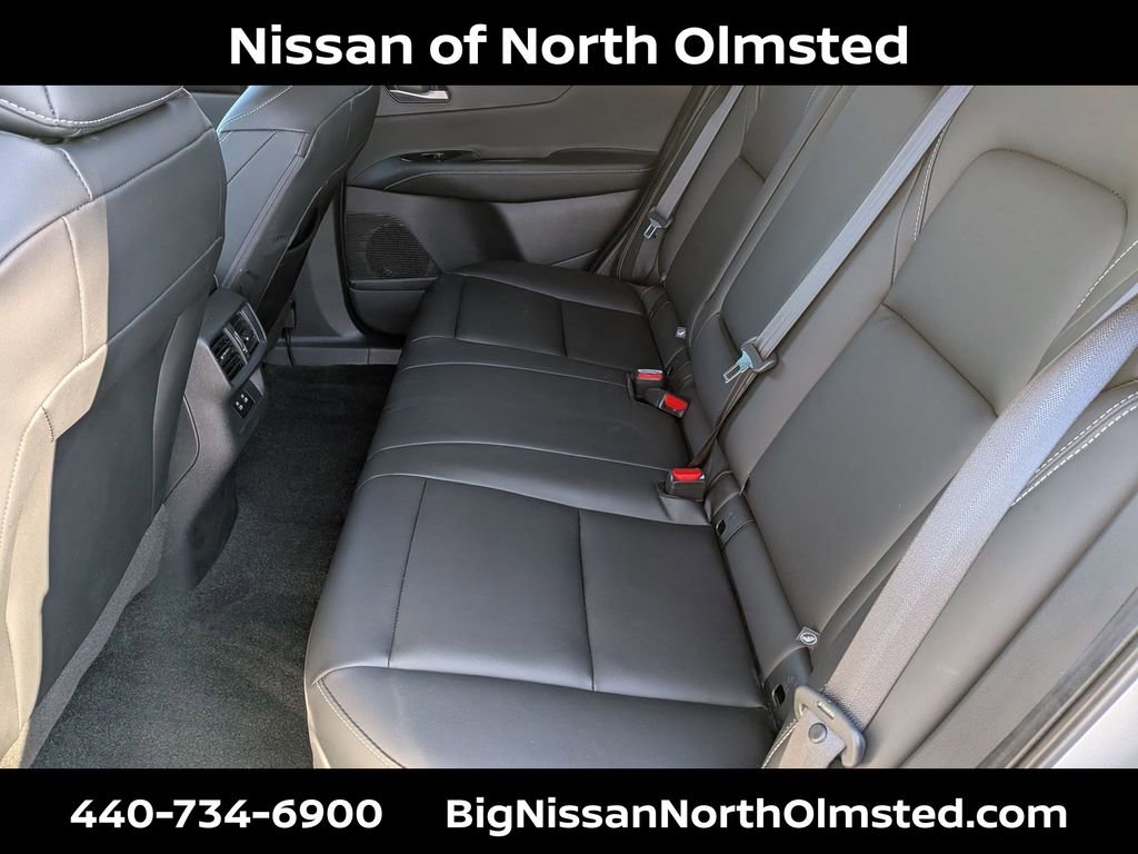 Certified 2025 Nissan Murano SV image 21