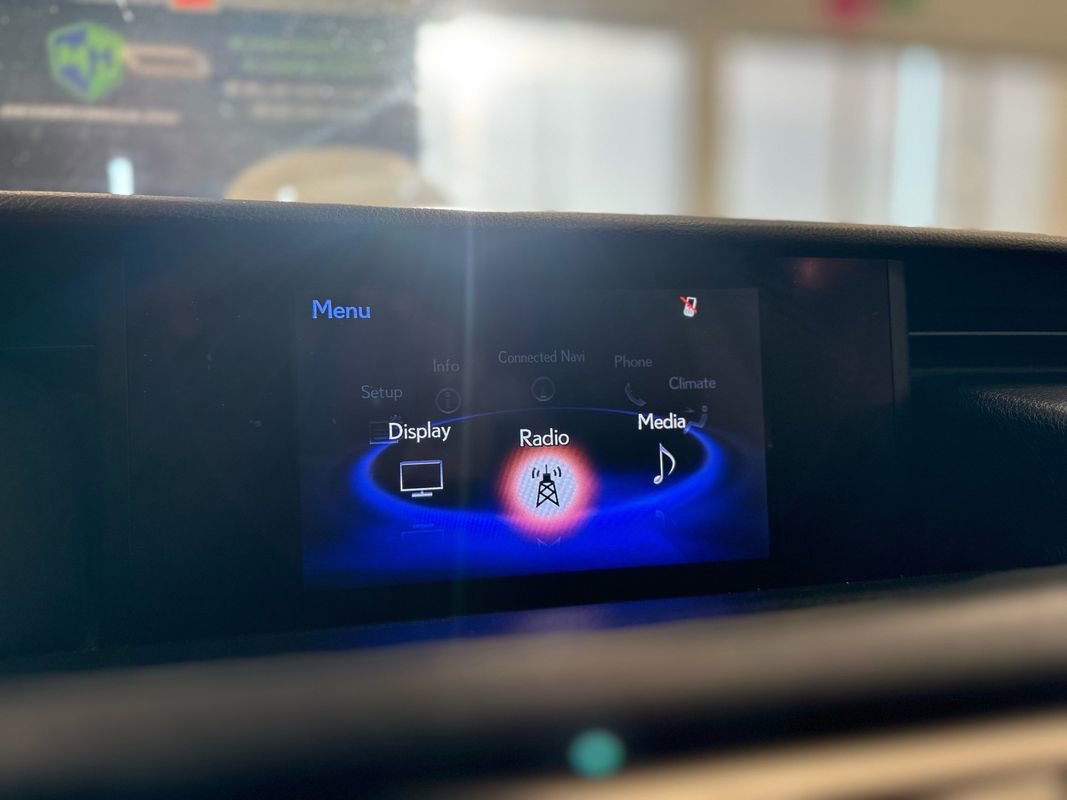 Used 2019 Lexus IS 300 F Sport w/ F Sport Package image 33