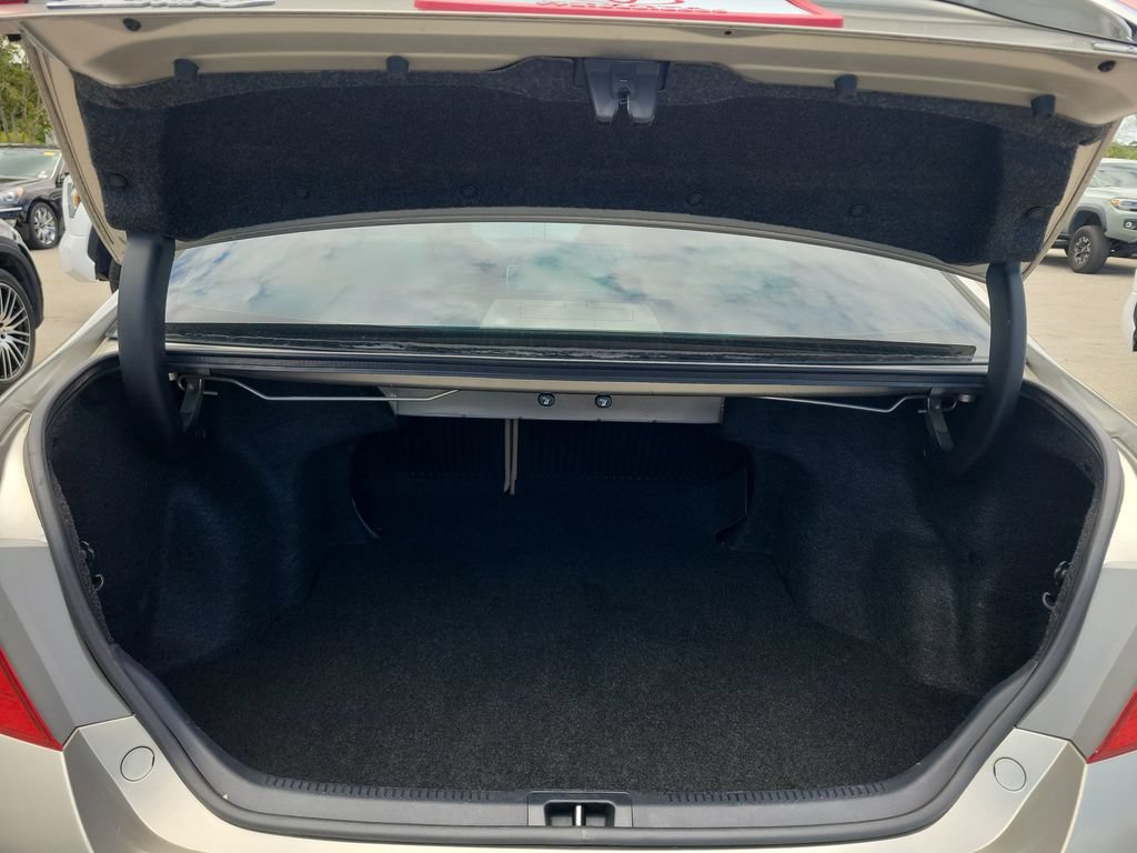 Used 2017 Toyota Camry XLE FWD image 30