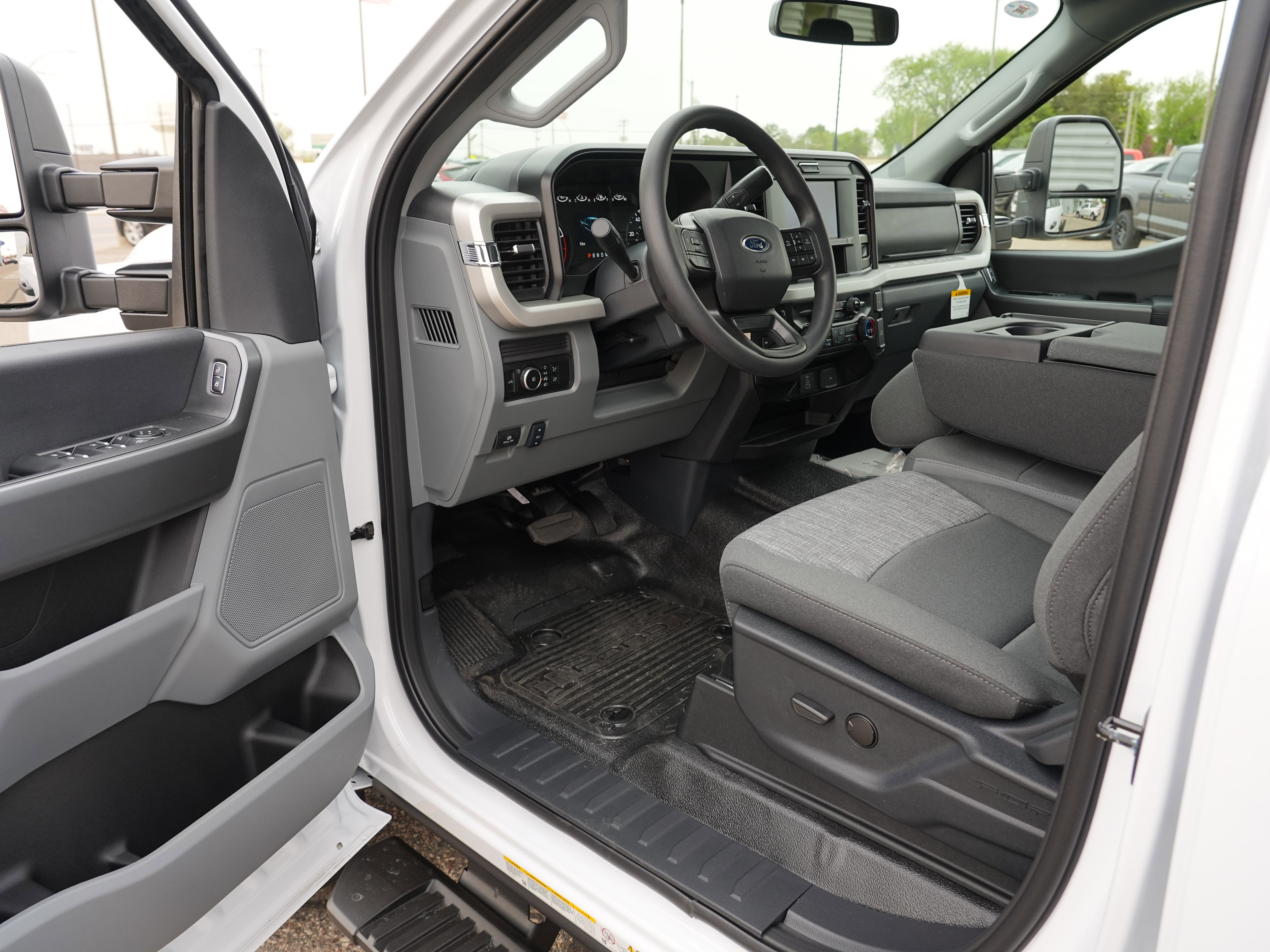 New 2026 Ford F550 4x4 Crew Cab Super Duty image 15