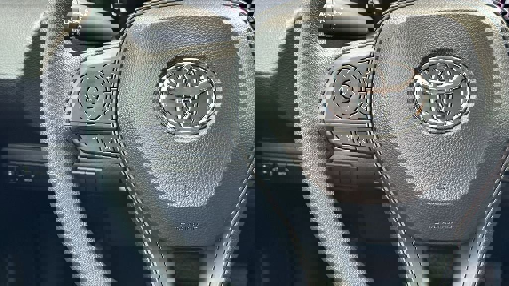 New 2026 Toyota Corolla LE FWD image 27