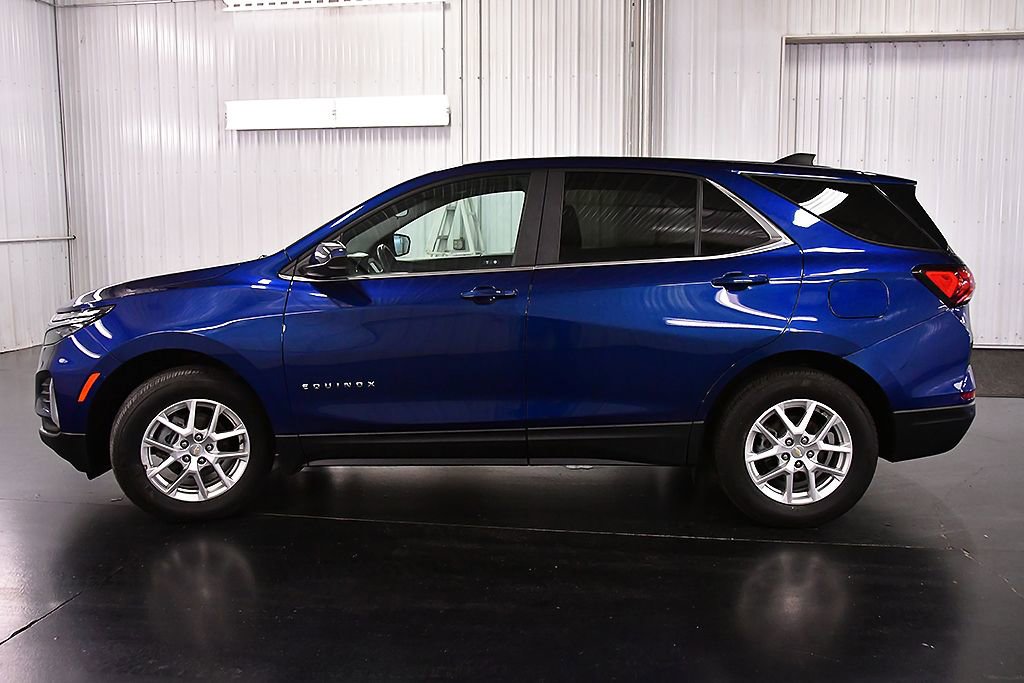 Used 2023 Chevrolet Equinox LT AWD/4WD image 4