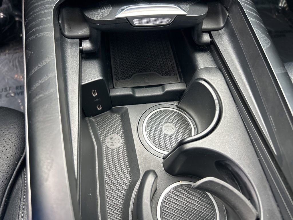 Used 2025 Mercedes-Benz E 350 Sedan image 32