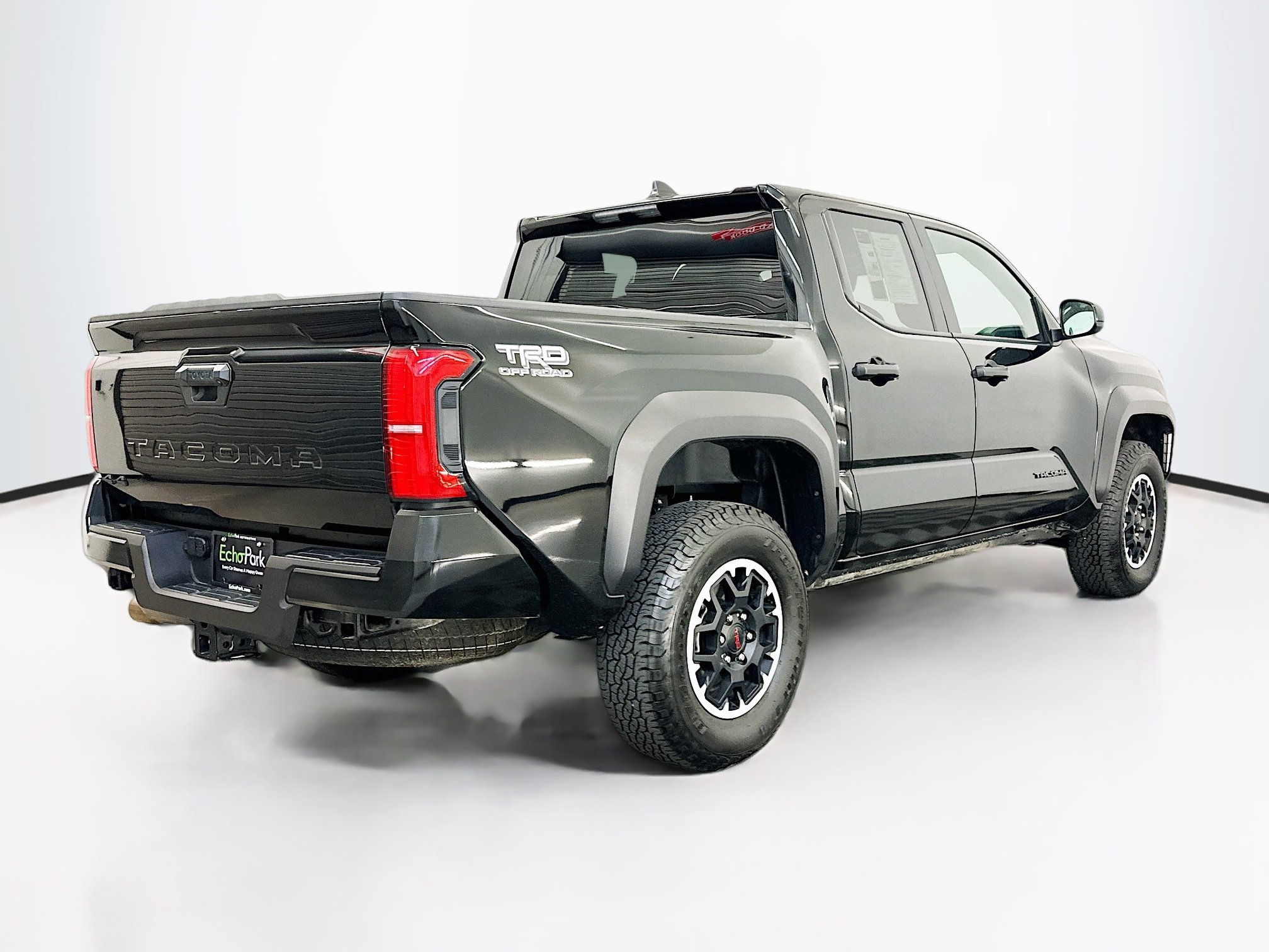 Used 2025 Toyota Tacoma TRD Off-Road image 9
