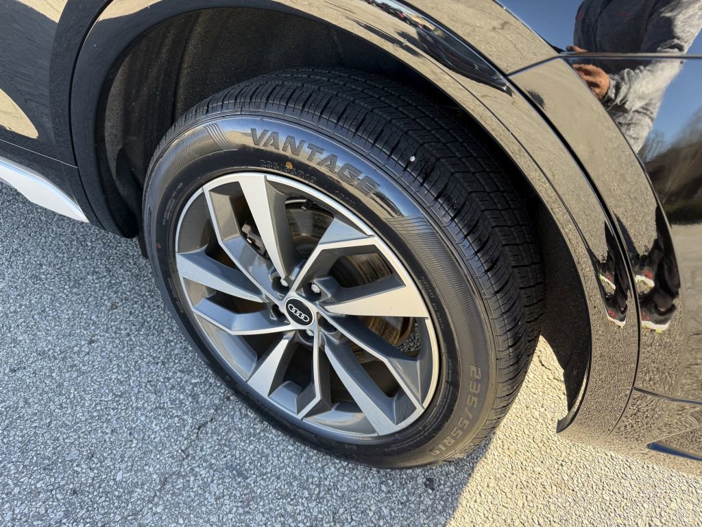 Used 2021 Audi Q5 2.0T Premium w/ Convenience Package image 9