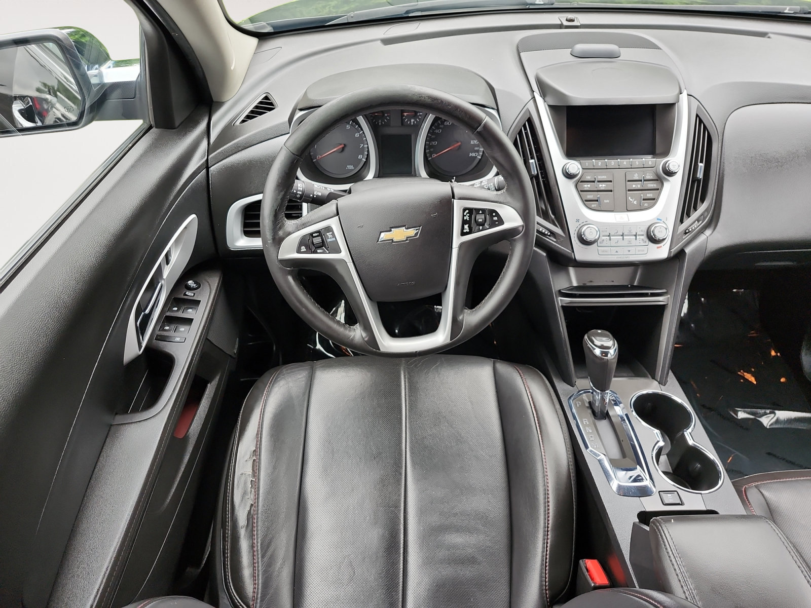 Used 2017 Chevrolet Equinox Premier w/ Enhanced Convenience Package AWD/4WD image 15