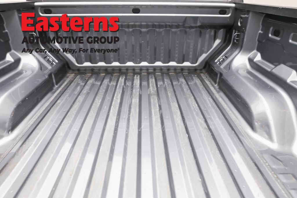 Used 2023 Chevrolet Colorado W/T image 9