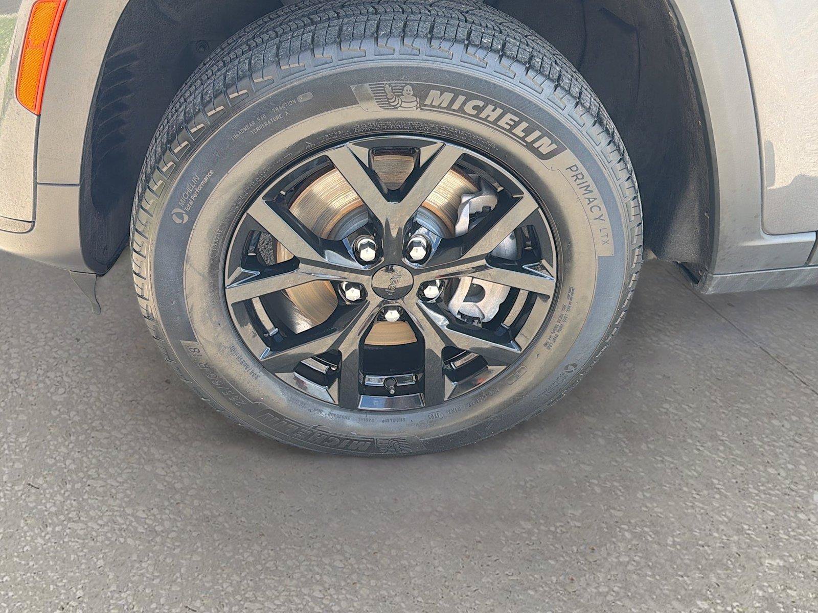 Used 2024 Jeep Grand Cherokee L Laredo AWD/4WD image 42