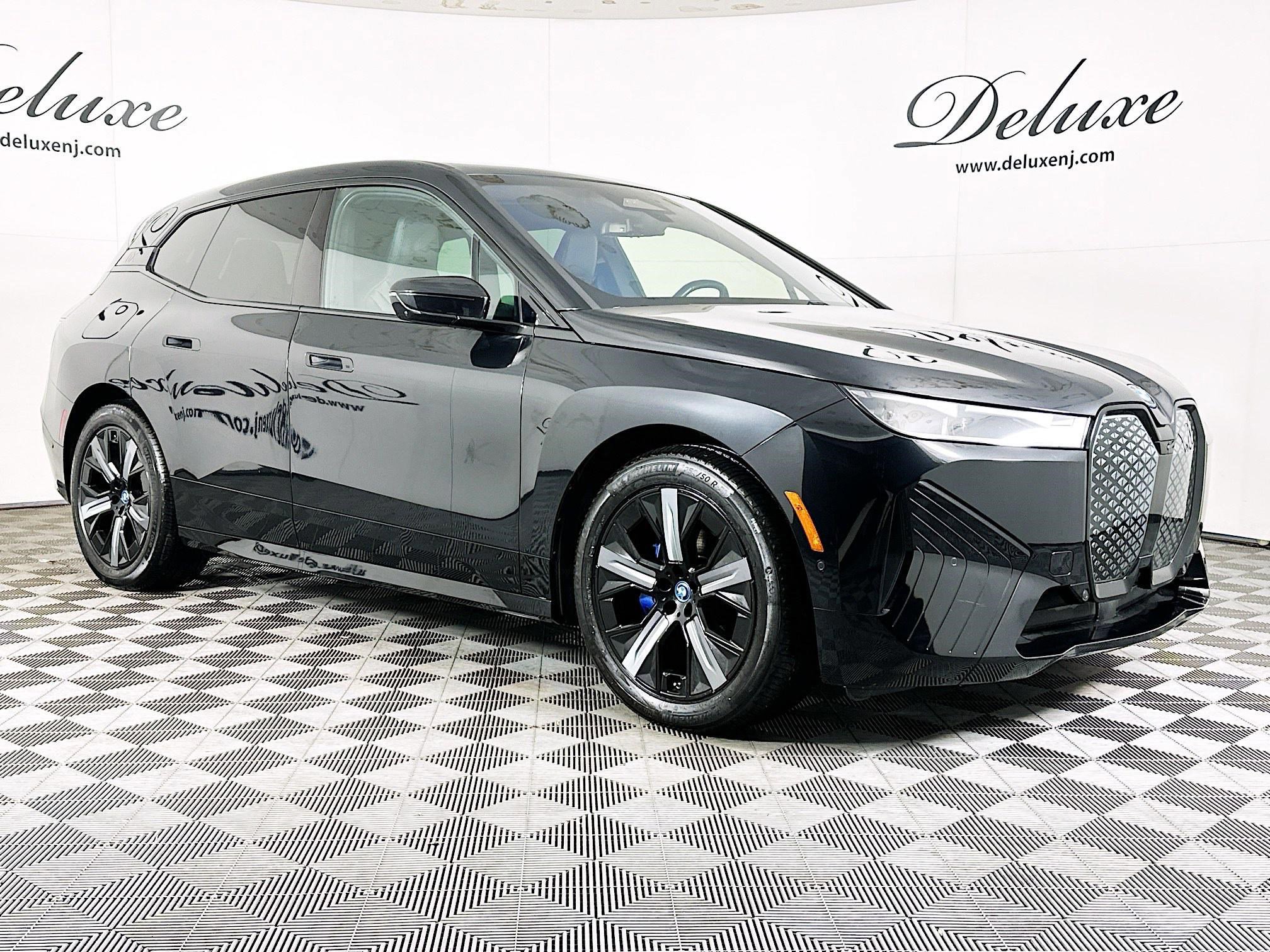 Used 2023 BMW iX xDrive50 w/ Premium Package image 1