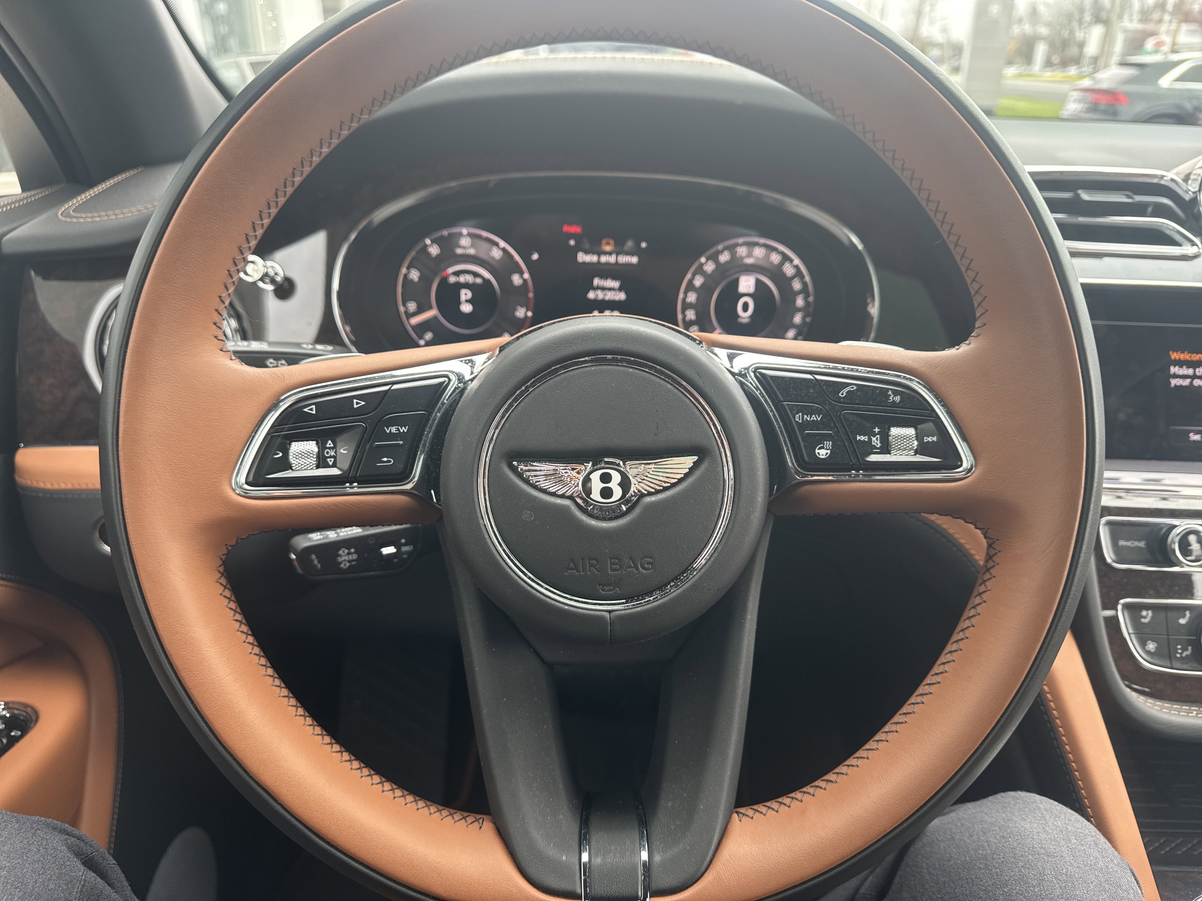 Used 2024 Bentley Bentayga Extended Wheelbase image 18