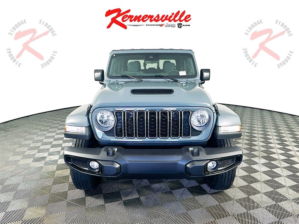 New 2025 Jeep Gladiator Sport image 2