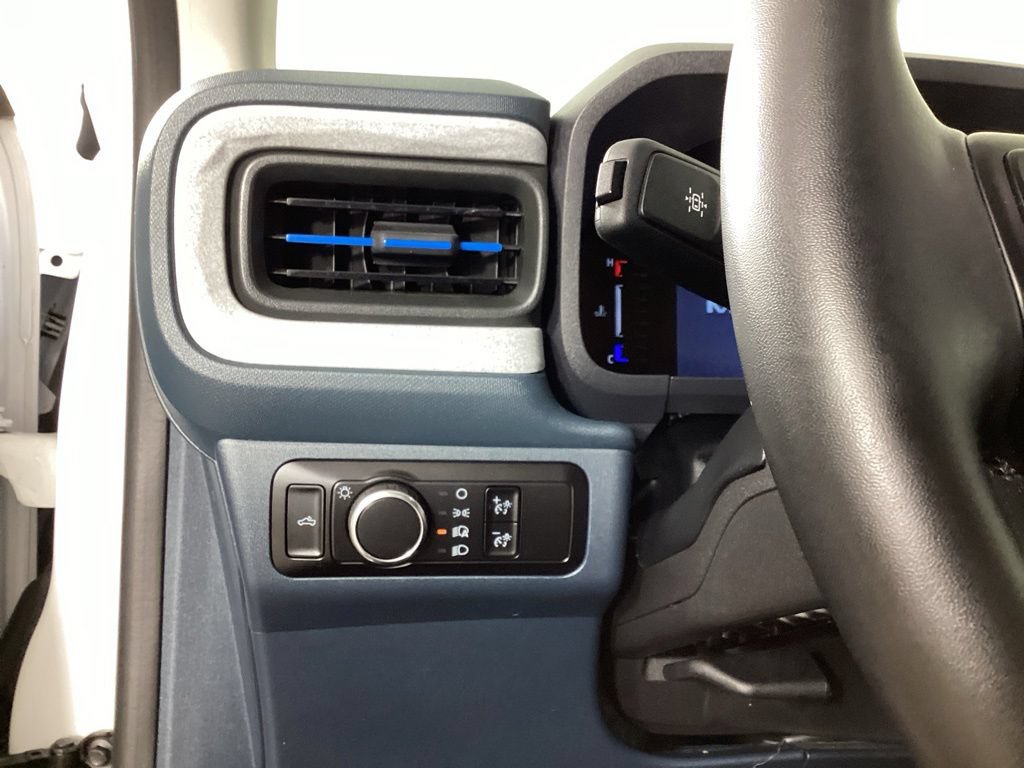 Used 2025 Ford Maverick XLT w/ XLT Luxury Package AWD/4WD image 13