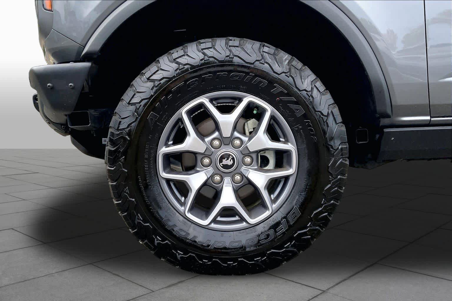 Certified 2024 Ford Bronco Badlands AWD/4WD image 11