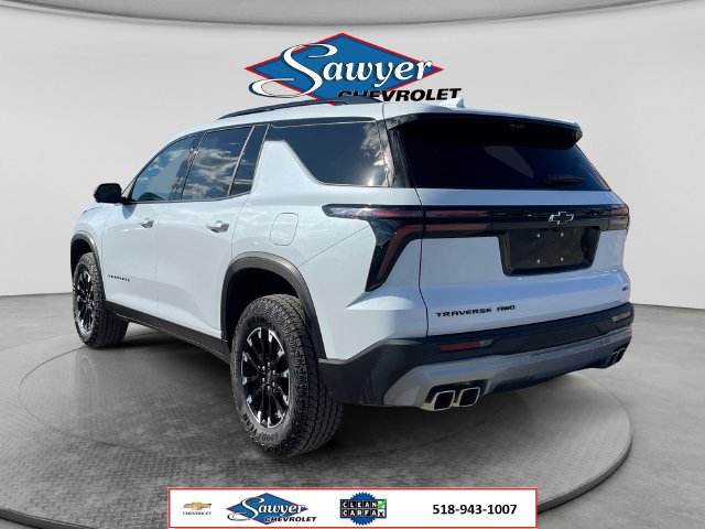 Used 2026 Chevrolet Traverse Z71 w/ Driver Confidence Package AWD/4WD image 3