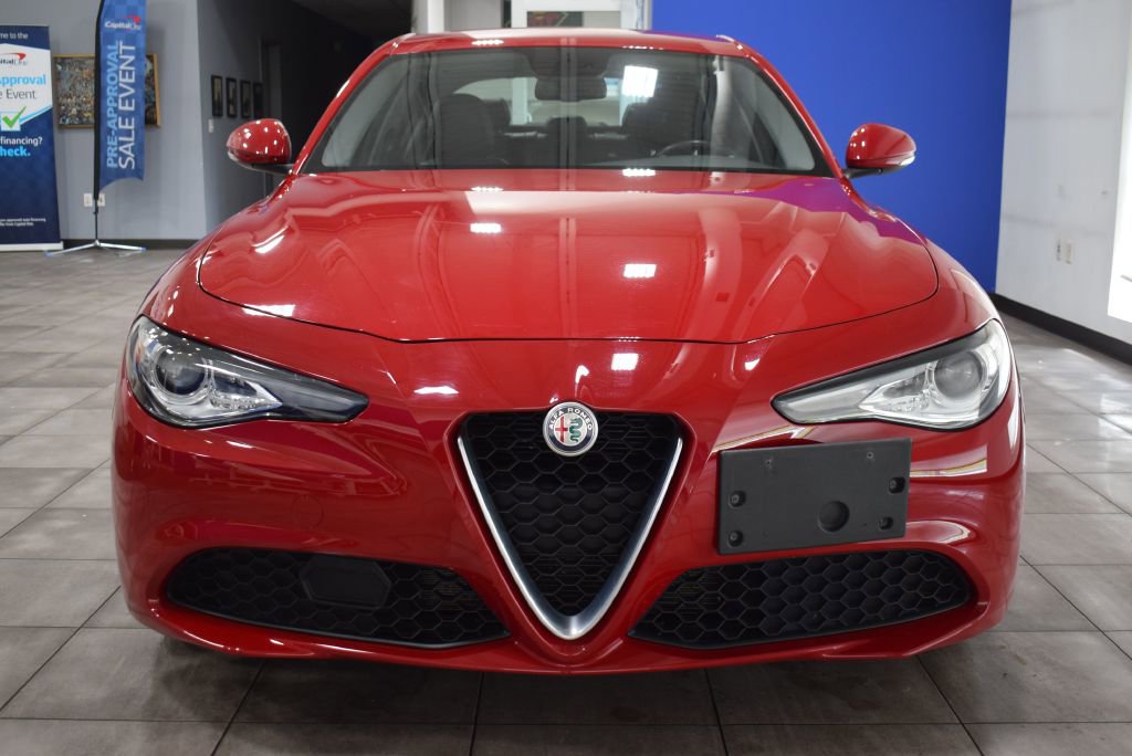 Used 2019 Alfa Romeo Giulia AWD w/ Cold Weather Package image 6
