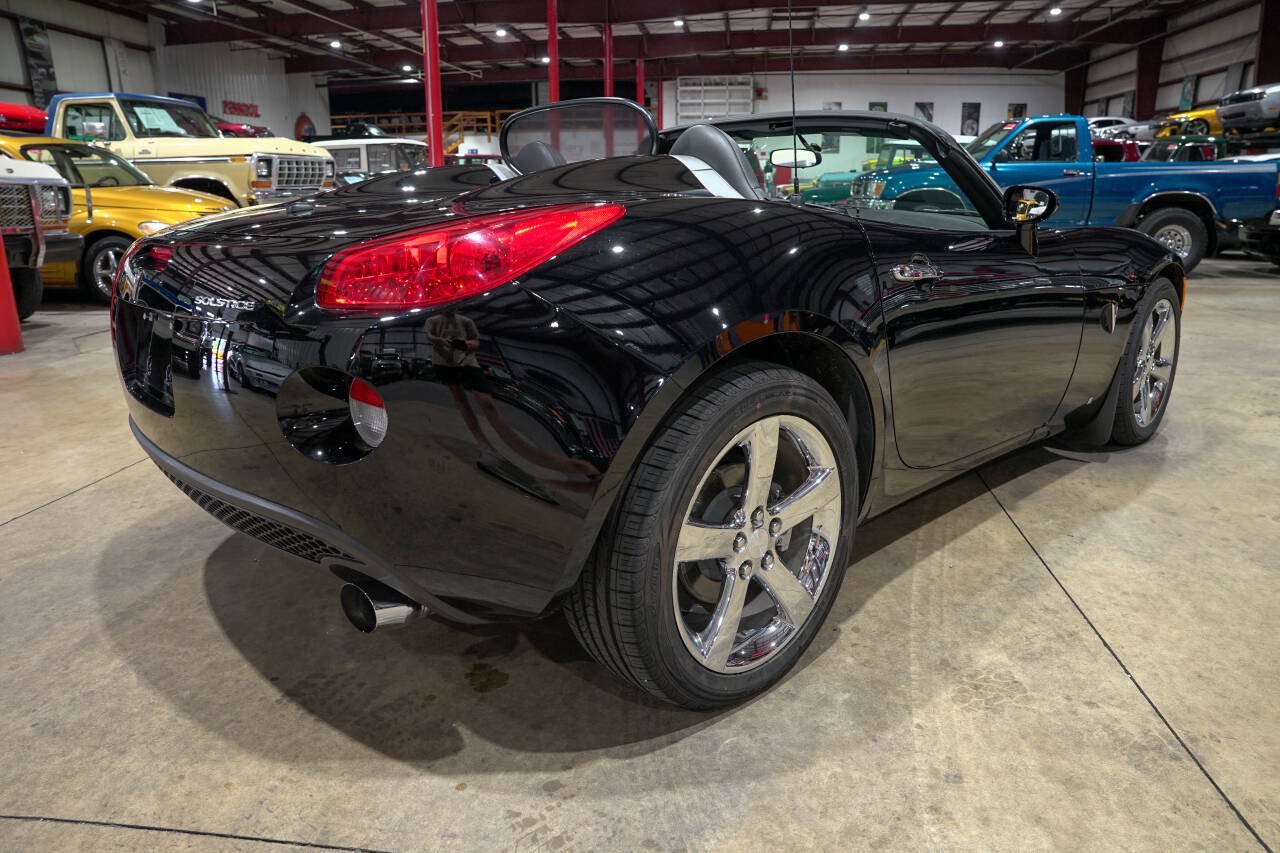 Used 2006 Pontiac Solstice Convertible w/ Premium Package RWD image 8