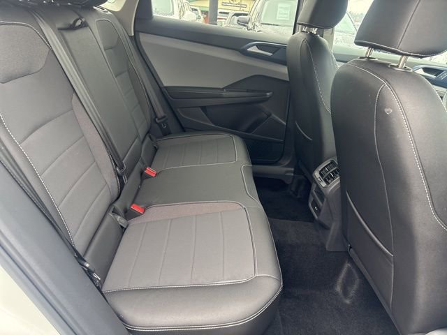 Used 2024 Volkswagen Taos SE image 34