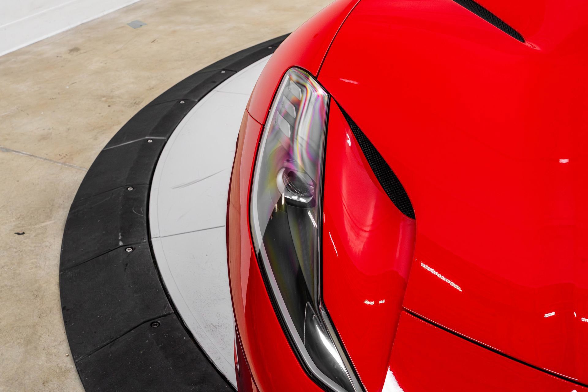 Certified 2020 Ferrari 812 Superfast RWD image 44