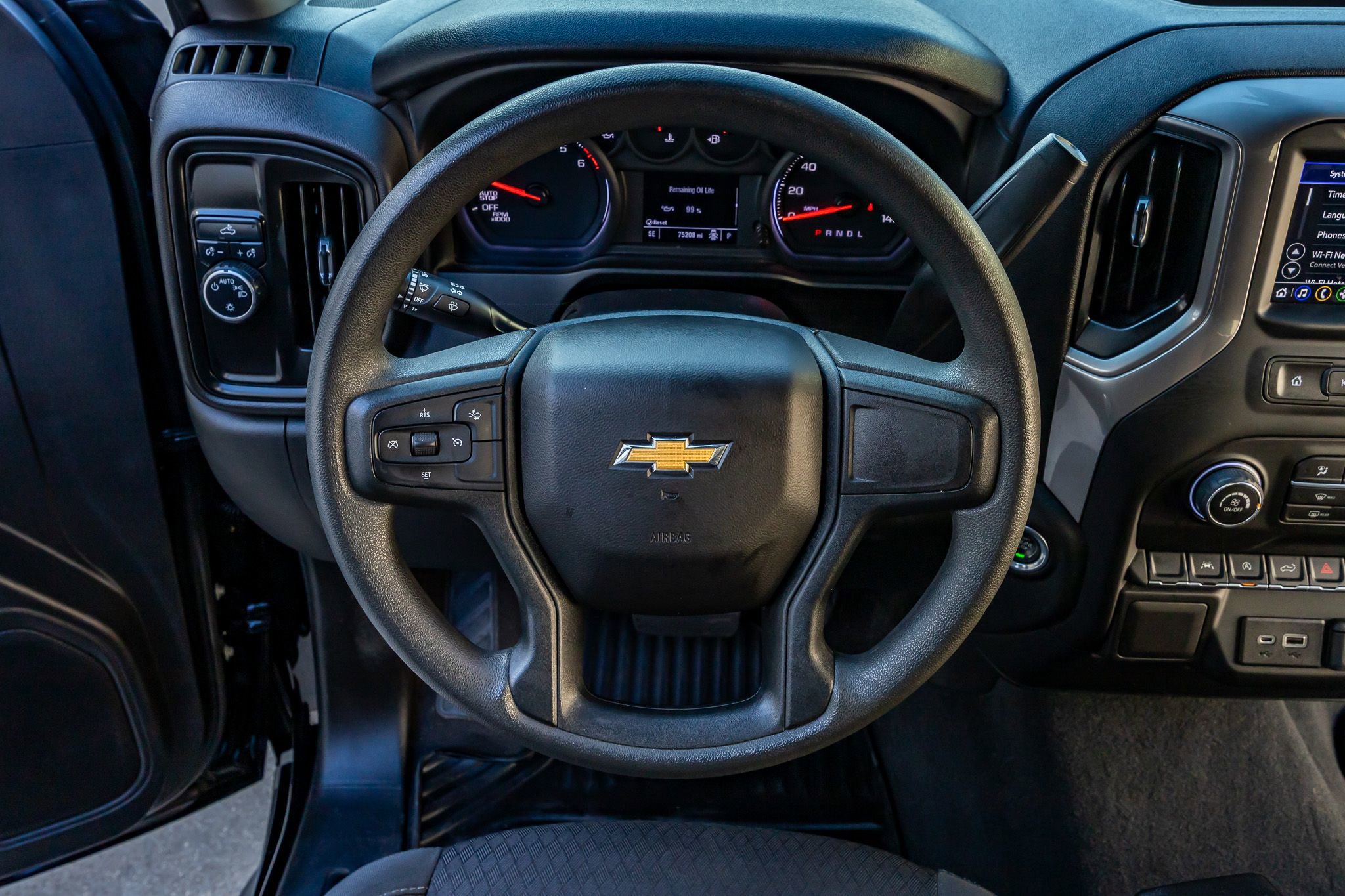 Used 2022 Chevrolet Silverado 1500 Custom RWD image 18