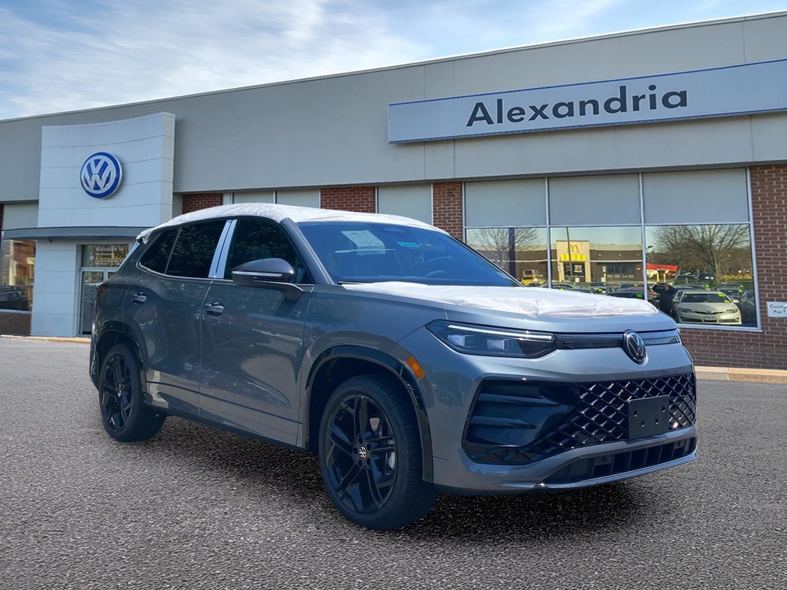 New 2026 Volkswagen Tiguan SE R-Line