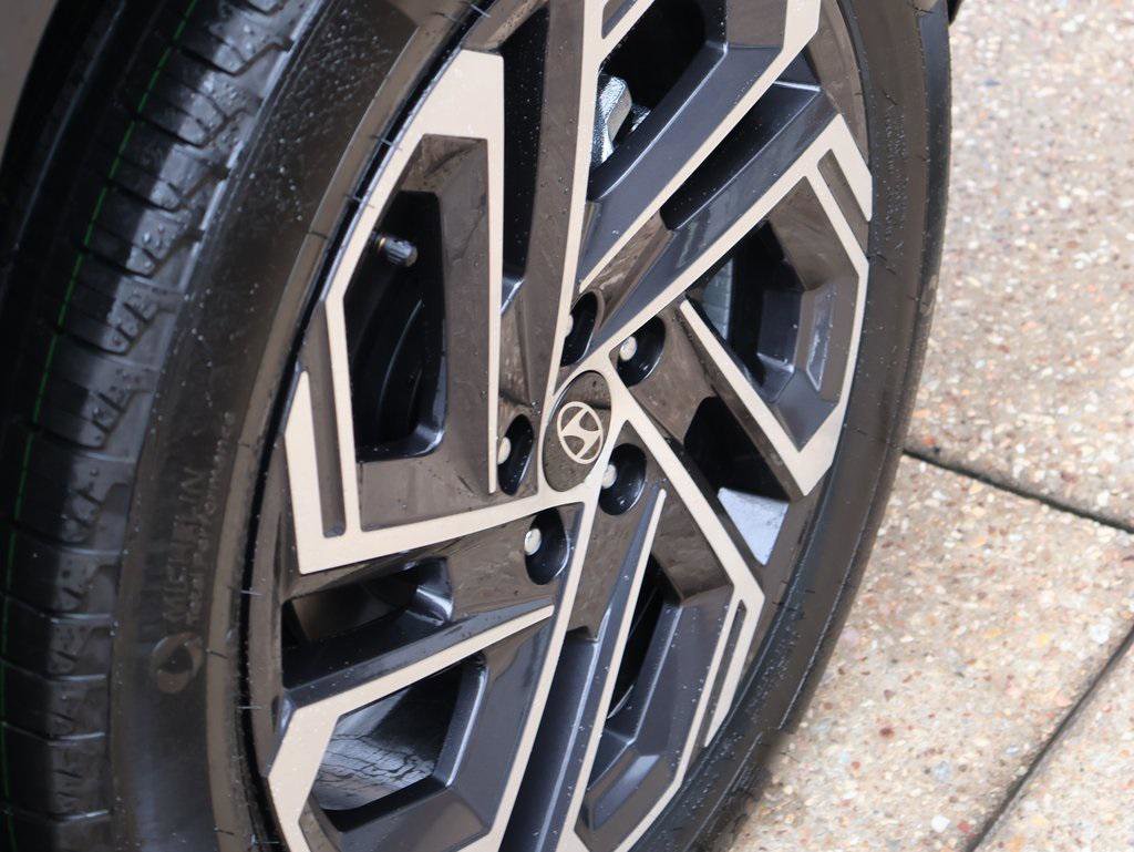 New 2026 Hyundai Tucson Limited w/ Tow & Go Package image 42