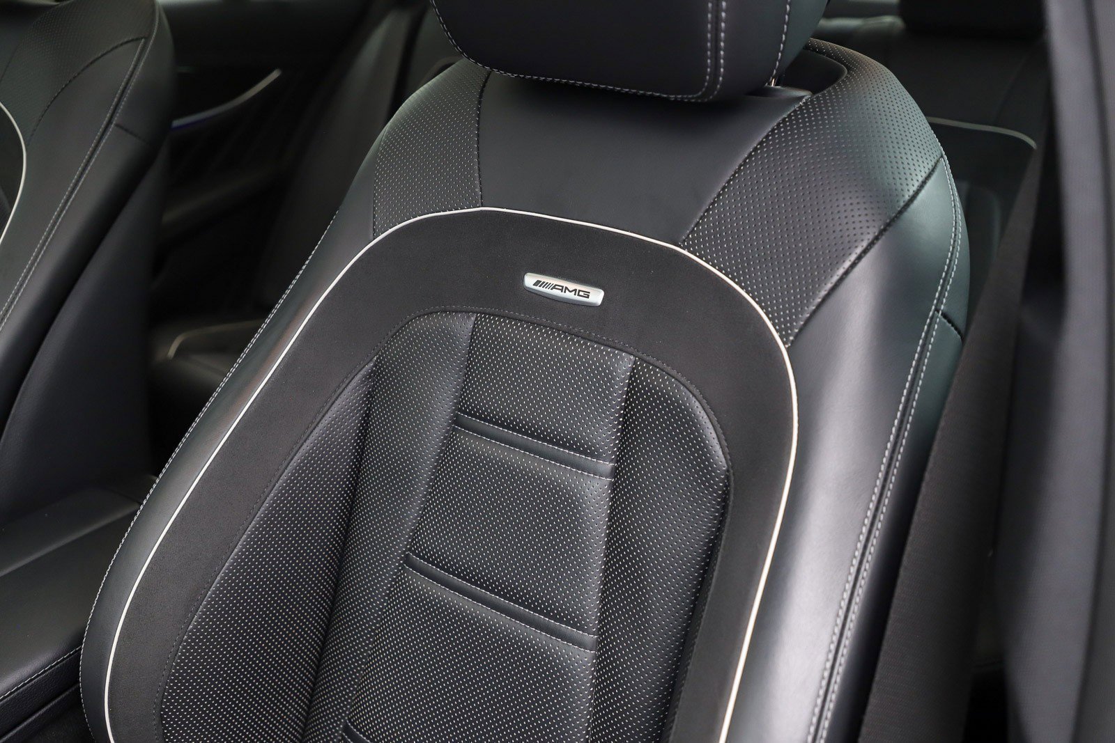Used 2019 Mercedes-Benz E 63 AMG S image 31