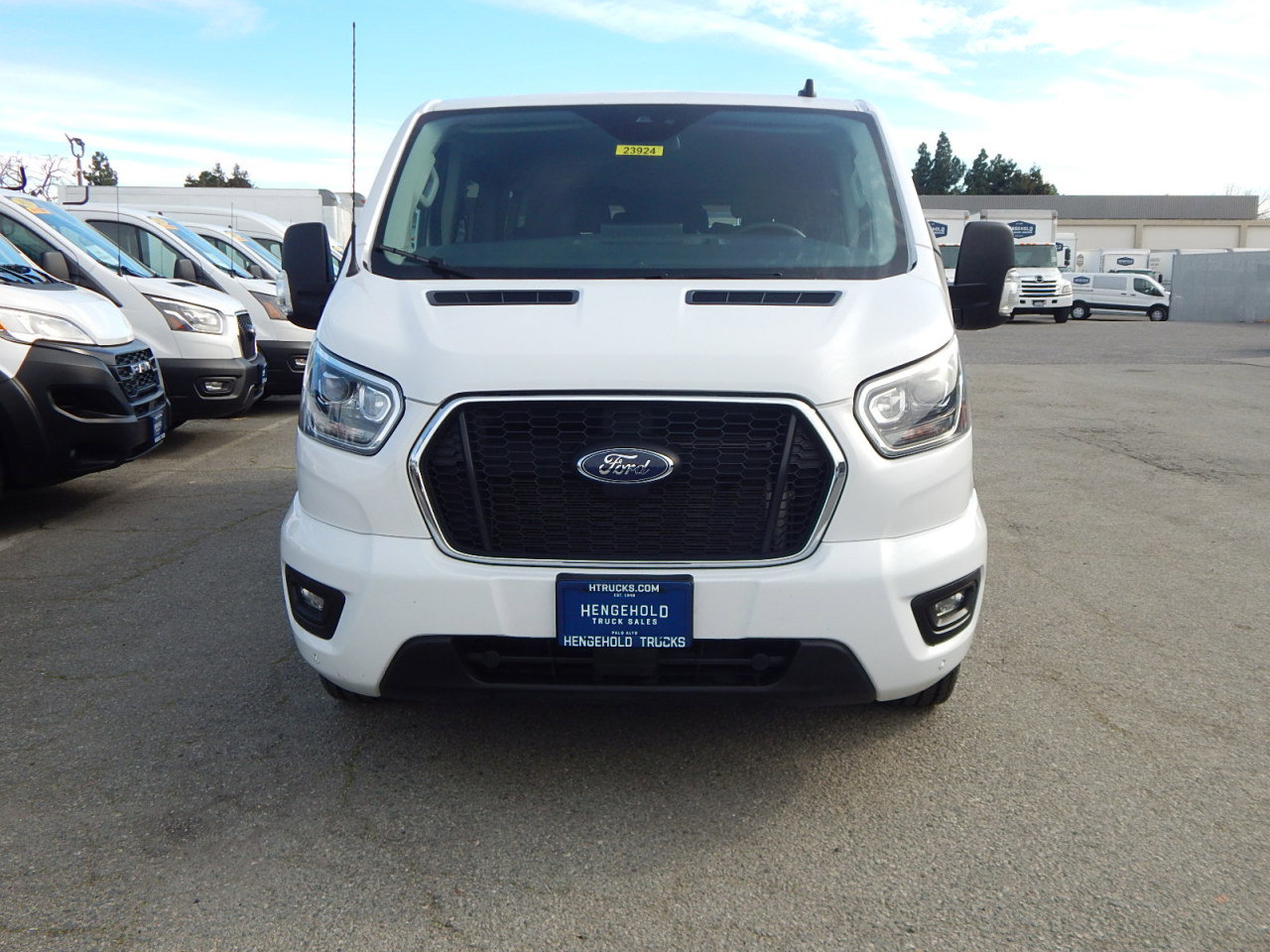 Used 2023 Ford Transit 350 XLT image 12