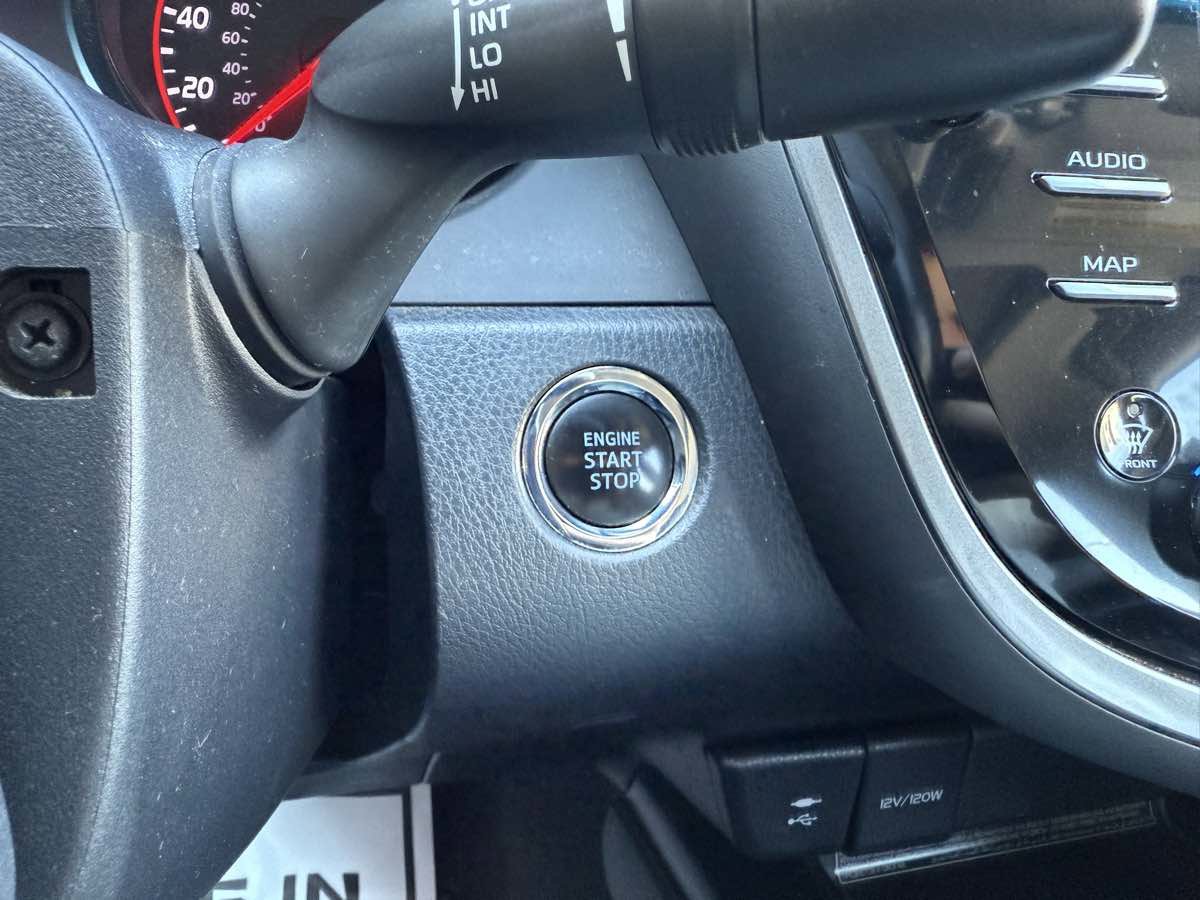 Used 2018 Toyota Camry XSE w/ Driver Assist Package image 24