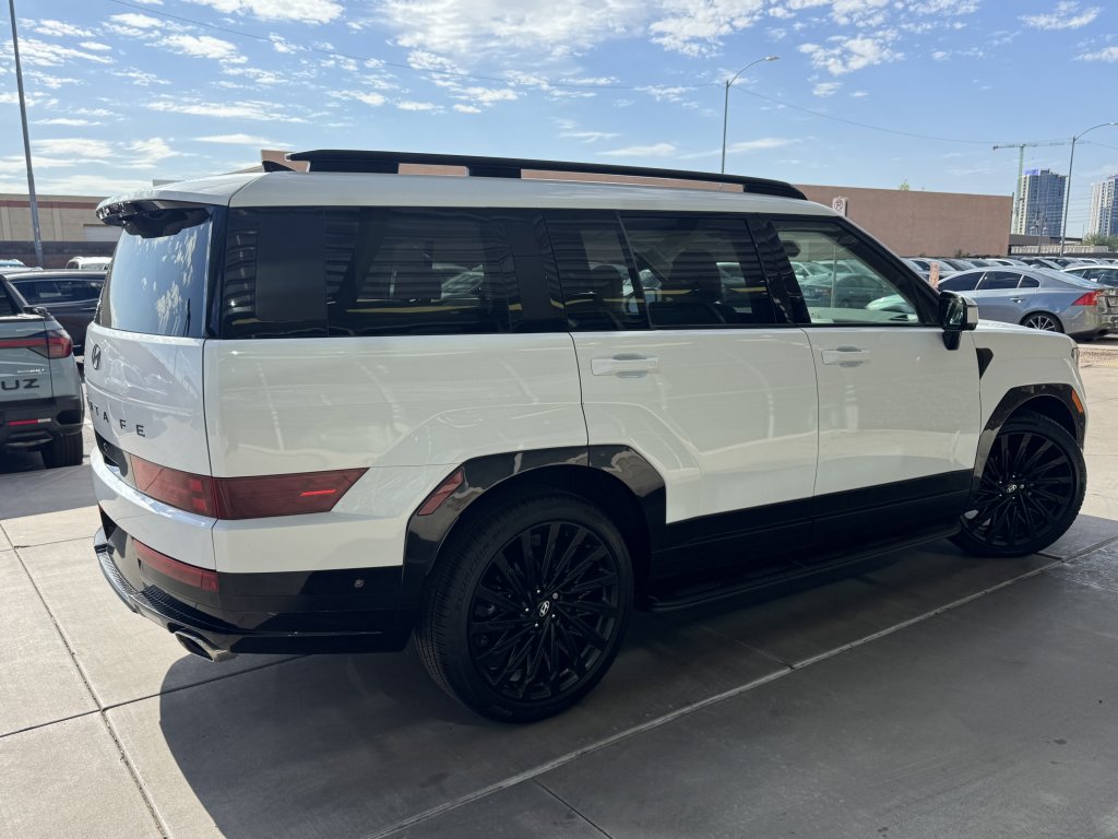 Used 2024 Hyundai Santa Fe Calligraphy image 4