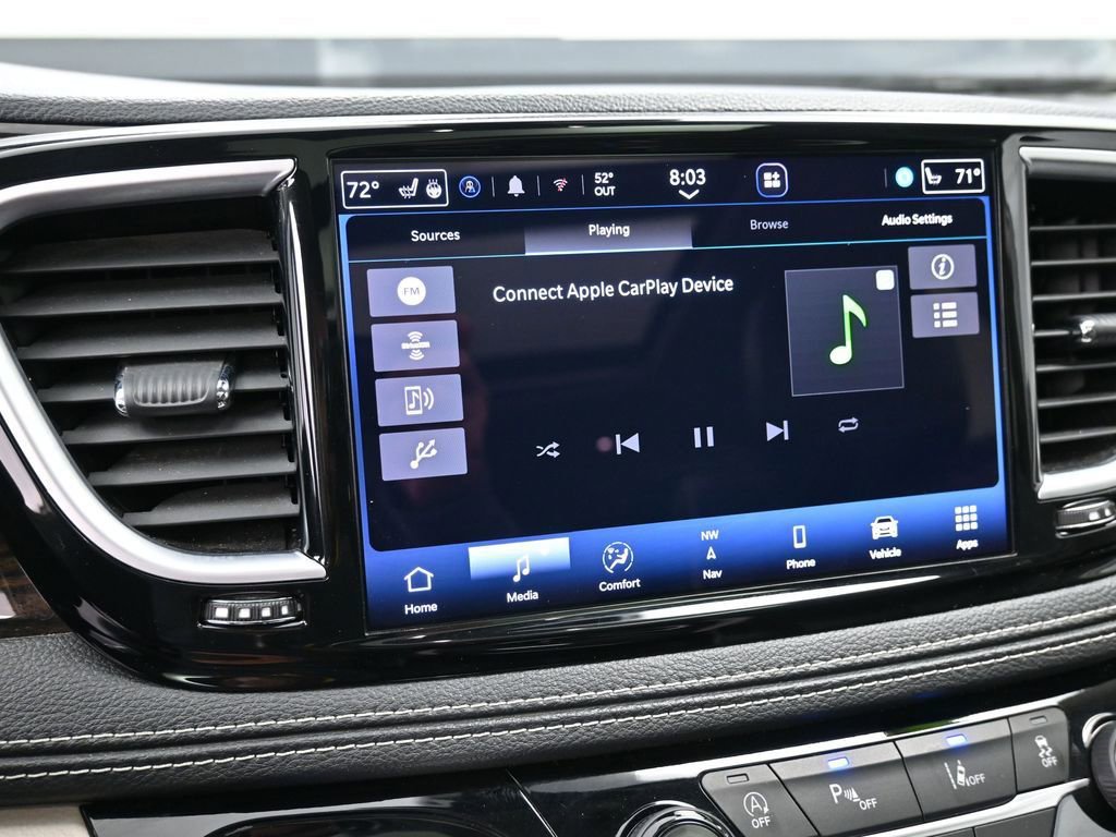 Used 2023 Chrysler Pacifica Limited FWD image 35