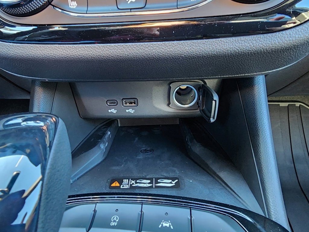 New 2026 Buick Envista Sport Touring w/ Studio Series image 28